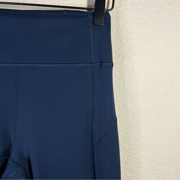 Lululemon womens cropped teal leggings size 6 - Picture 3 of 8